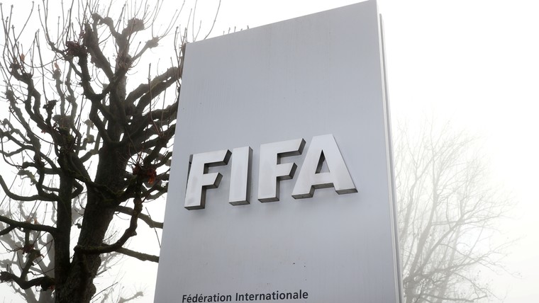 FIFA hekelt gesloten karakter Super League, maar is een stuk minder fel