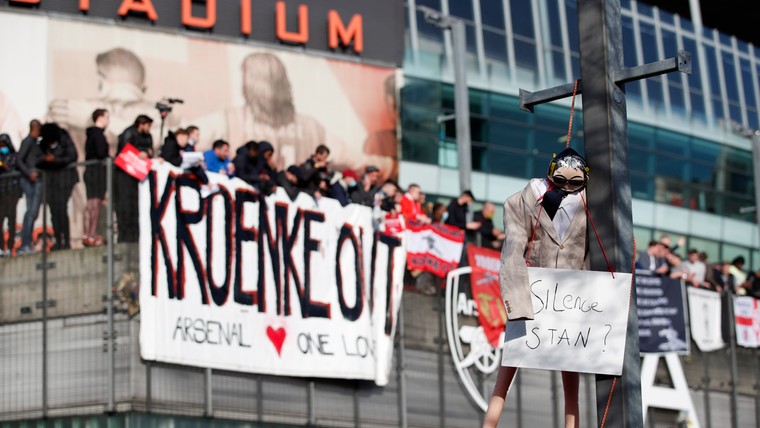 Arsenal-fans eisen direct vertrek eigenaar Kroenke