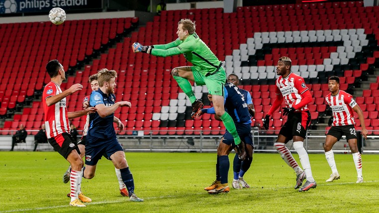 Waarom PSV 'niet goed genoeg' is in corners