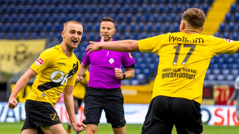 NAC verpulvert Volendamse Eredivisie-droom: FC Emmen of Willem II wacht