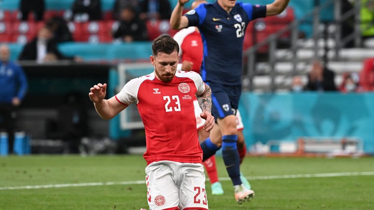 Aangeslagen Denemarken verliest beladen duel van debutant Finland