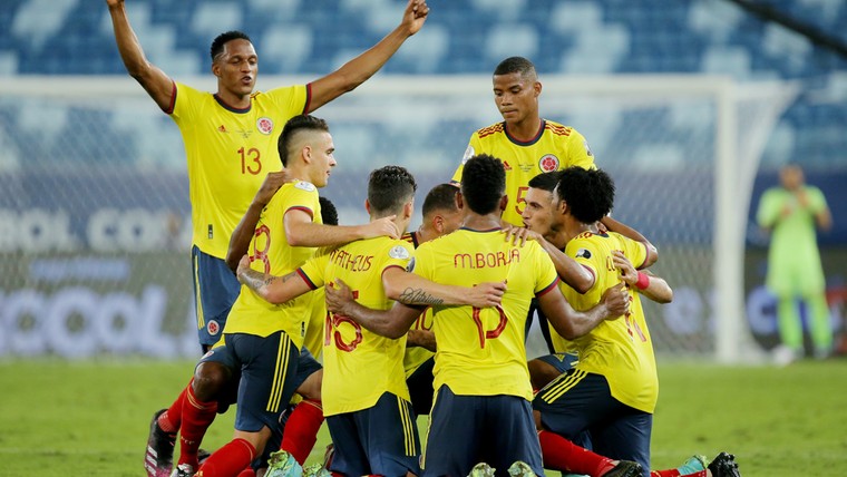 Fraai staaltje samenspel helpt Colombia aan positieve Copa-start