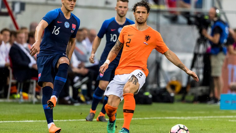 Janmaat ziet fris Nederlands elftal: 'Oranje is een goede outsider voor de titel'