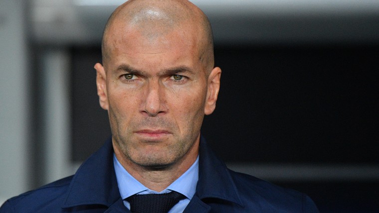 Van Hanegem denkt aan bijzondere kandidaat: 'KNVB, bel Zidane op'