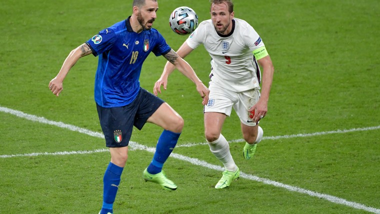 Italianen scoren erop los: Bonucci bezorgt de Azzurri nieuw record