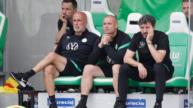 Van Bommel ziet Wolfsburg weer verliezen van tweedeklasser