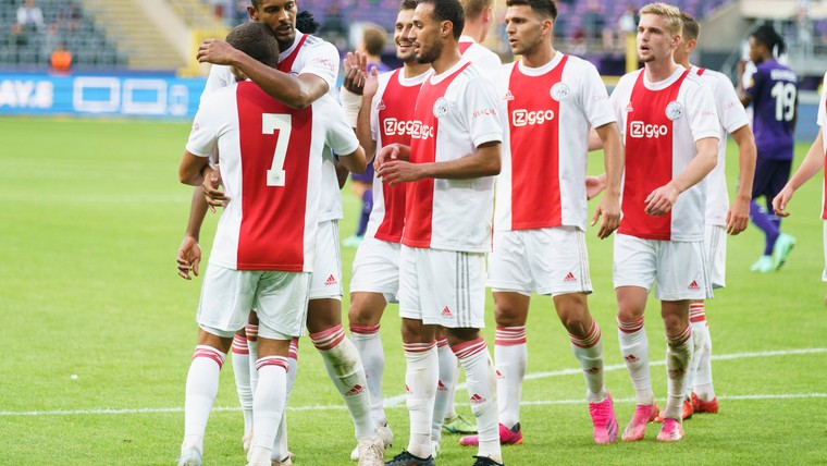 Ajax doorstaat eerste serieuze test in voorbereiding