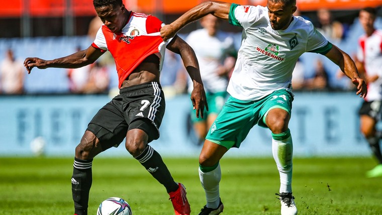 Uitvallen Sinisterra domper op Feyenoord-vreugde