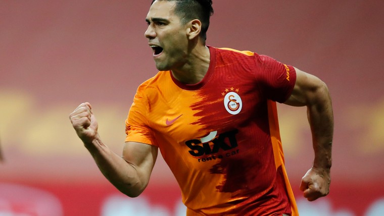 Galatasaray ondanks coronabesmettingen met grote namen naar Eindhoven