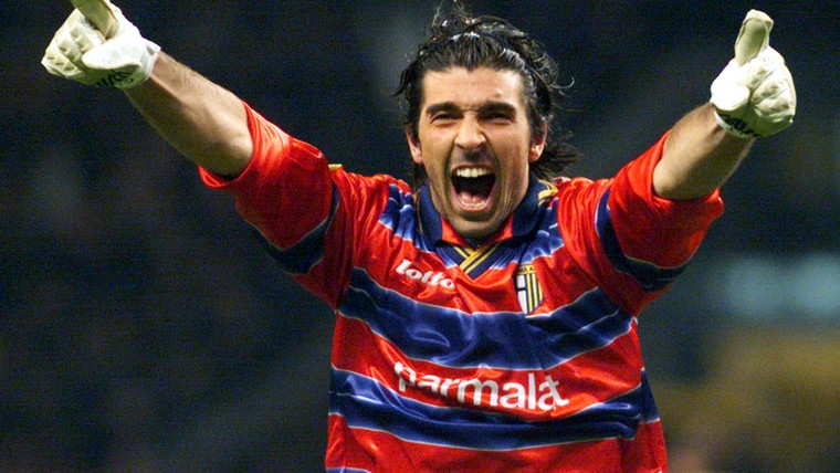 Buffon na 7.339 dagen weer in Parma-keepersshirt