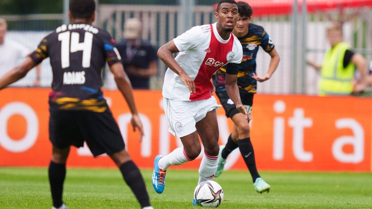 Ajax legt de lat weer hoger, maar is nog niet klaar voor het nieuwe seizoen