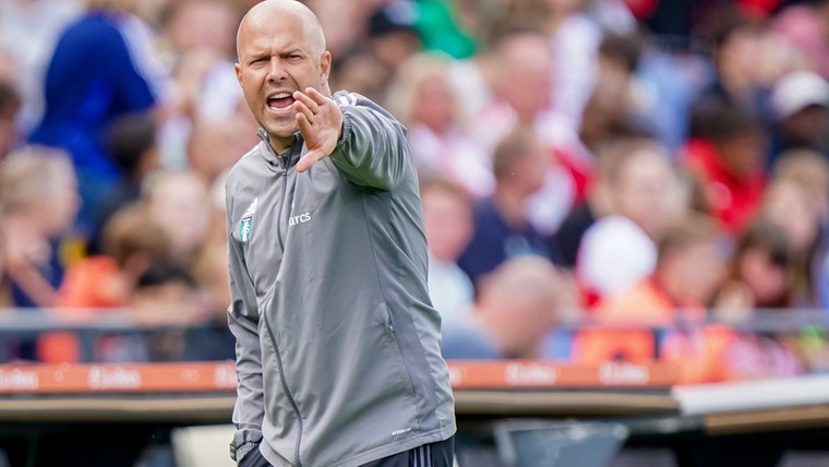 Slot ziet progressie bij Feyenoord: 'Maar niet meteen de polonaise lopen'