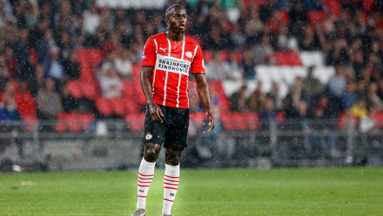 Teze knokt zich terug bij PSV: 'Ik moet laten zien dat ik ready ben voor die positie'