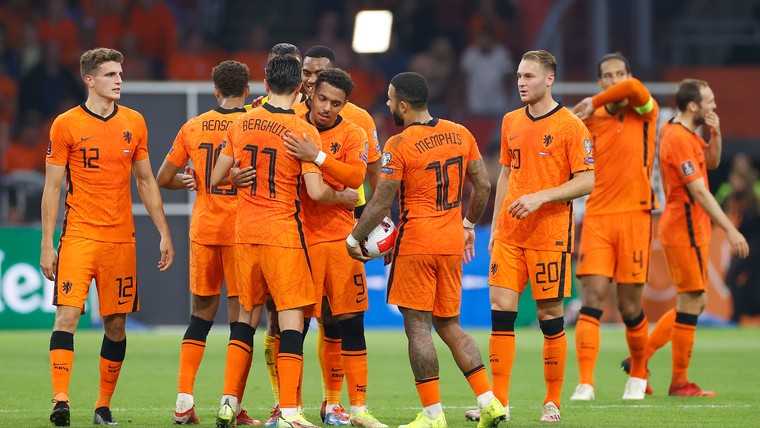 KNVB volgt voorbeeld: Oranje voorlopig niet tegen Rusland en Wit-Rusland