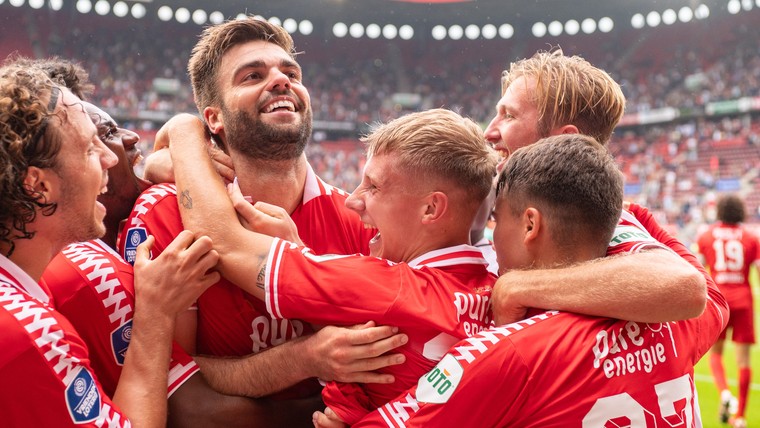 Pröpper herhaalt Ajax-glansrol en houdt FC Utrecht van koppositie af