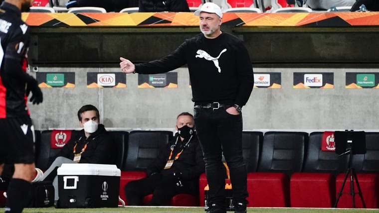 Van Buren maakt Slavia Praag enthousiast over spelen in een kolkende Kuip