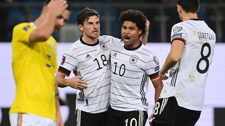 Gnabry en Müller redden Duitsland, bizarre keepersfout bij Wales
