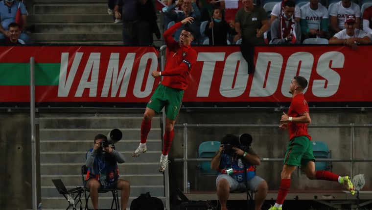 Cristiano Ronaldo speelt hoofdrol in idiote openingsfase bij Portugal