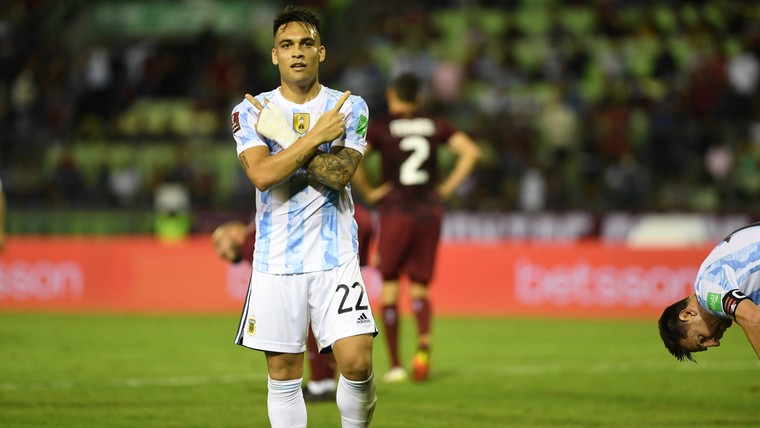 Argentinië blijft op WK-koers, VAR verpest Colombiaans feestje