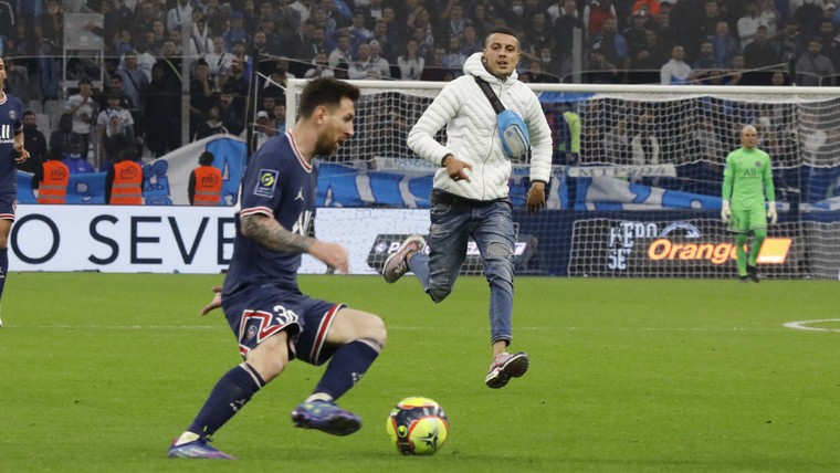 Punt aftrek dreigt na bizar incident tijdens Marseille-PSG