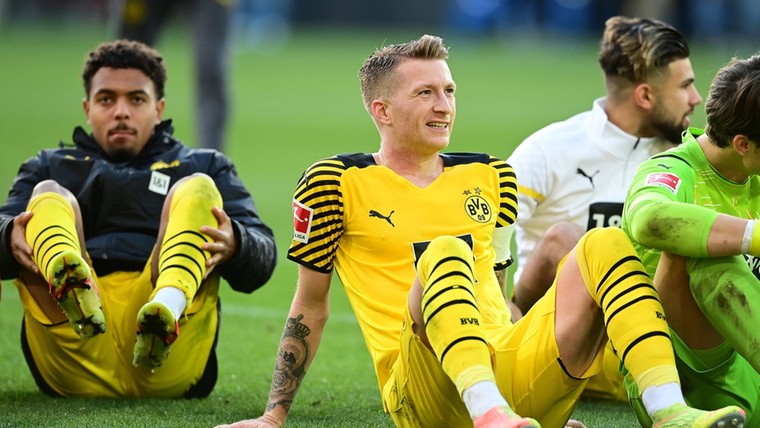 Dortmund-trainer verklaart absentie Malen in bekerduel: 'Hij zit op de wc'