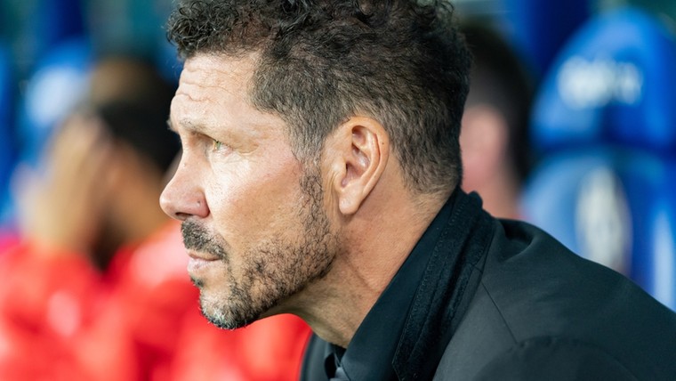 Simeone boos na 'VAR-ravage': 'Deze scheids vond alles een penalty'