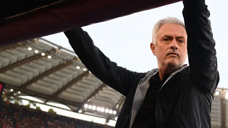 Mourinho: 'Begrijp steeds meer waarom het zo lastig werken is bij Roma'