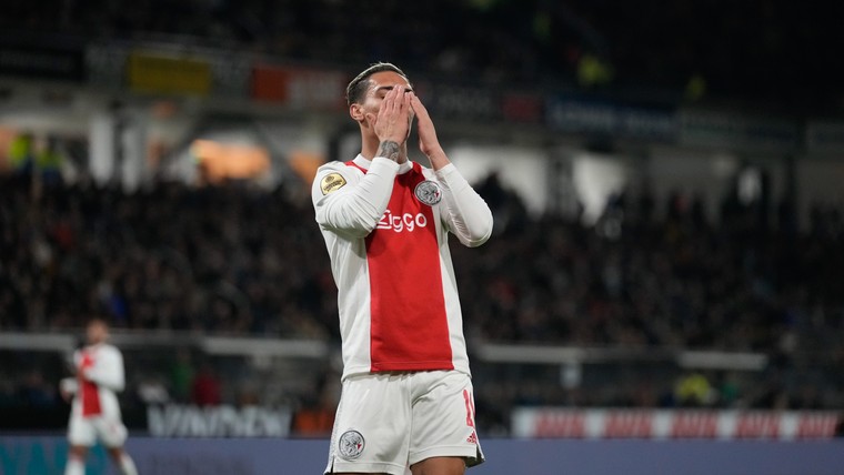 Felle kritiek op Ajax-drietal na wanvertoning in Almelo