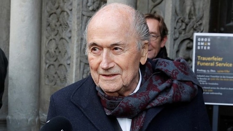 Bobo's in de problemen: Blatter en Platini voor de rechter 