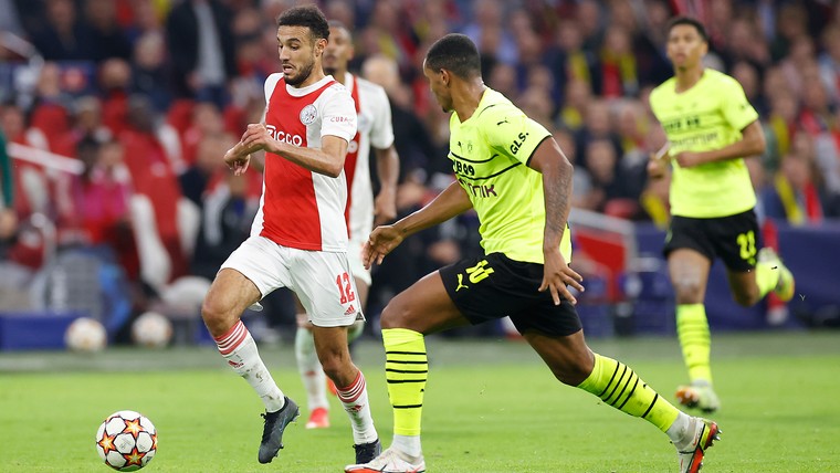 Opsteker voor Ajax: Mazraoui op tijd fit voor CL-kraker tegen Dortmund