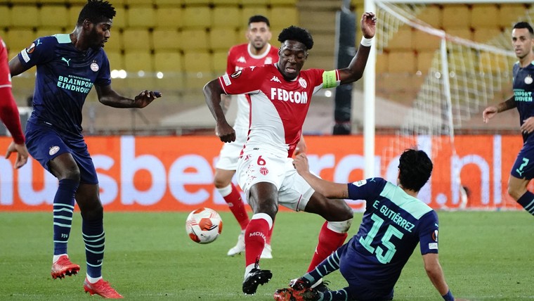 Gehavend PSV krijgt Monaco niet op de knieën