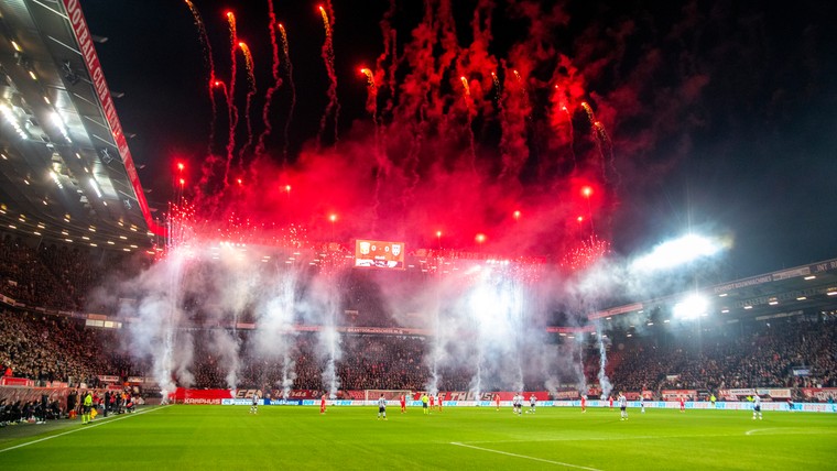 Heracles-fans halen net voor uitvak snel weg, Dessers kent zijn klassiekers