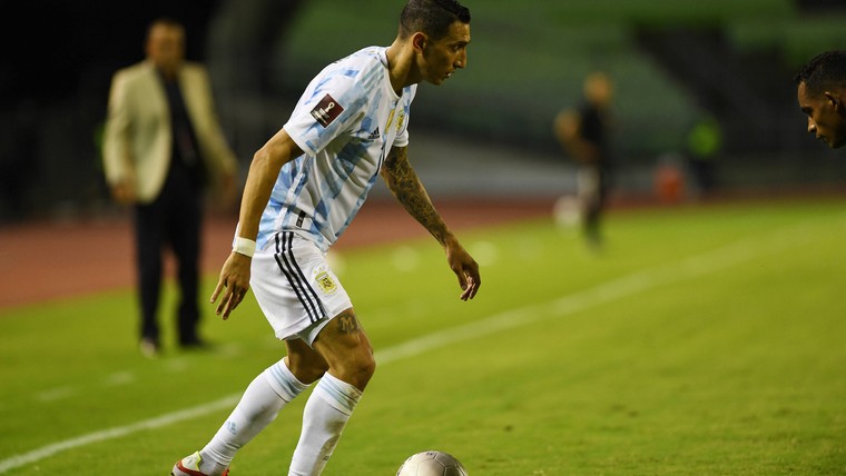 Argentinië heeft Messi maar kwartier nodig bij zege op Uruguay