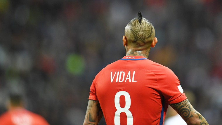 Vidal trekt boetekleed aan na 'Nigel de Jong-imitatie' bij nederlaag Chili