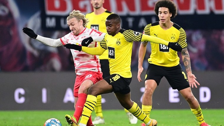 Moukoko kan door gebruikt medicijn niet mee met Borussia Dortmund