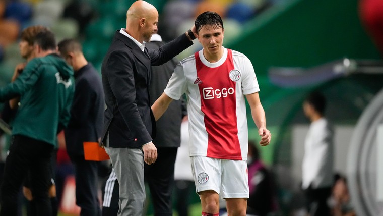 Ten Hag: 'Natuurlijk gaat Berghuis mee als er publiek is bij Feyenoord-Ajax'