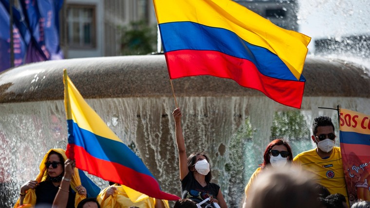 Schaamteloos: deze goal stinkt aan alle kanten en levert promotie op in Colombia