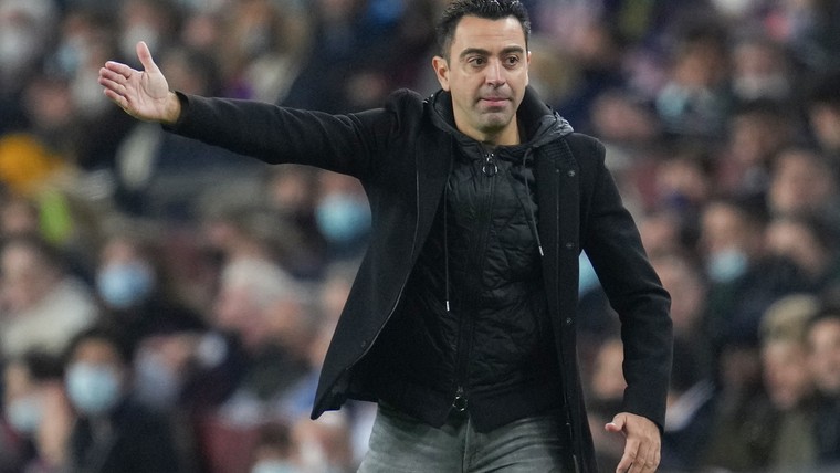 Xavi wil niets weten van wonder: 'Barcelona kan van iedereen winnen'
