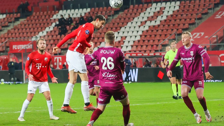 Lat staat heldenrol Dalmau in de weg op frustrerende avond FC Utrecht