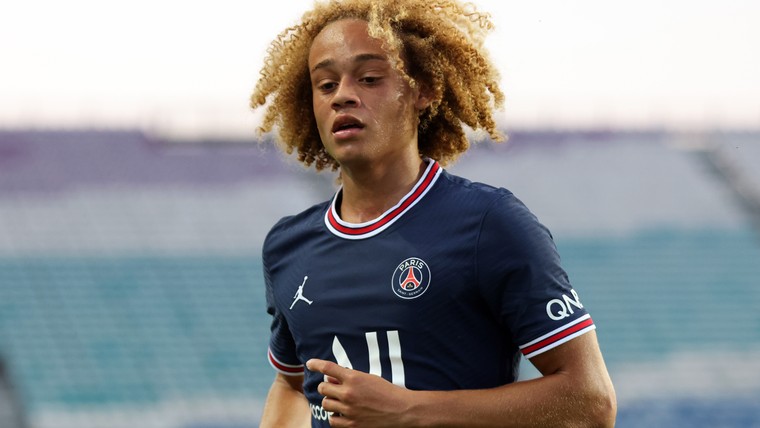 Xavi Simons bij eerste PSG-basisplaats samen in de aanval met Mbappé