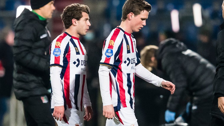 Ongeruste supporters spreken Willem II-spelers toe