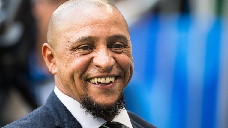 Roberto Carlos biedt zich aan bij amateurs, grap met fotograaf gaat viraal