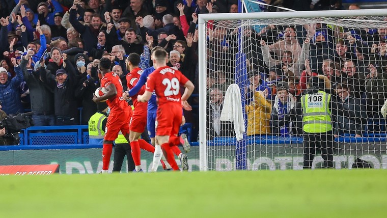 Amsterdammer beleeft droomavond met historische goal op Stamford Bridge