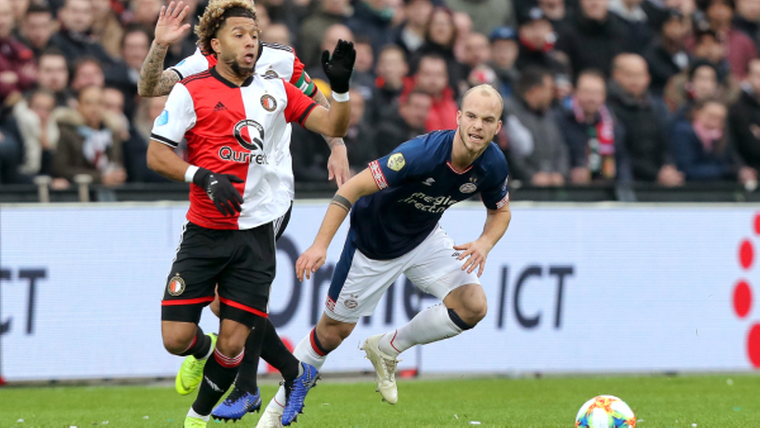 PSV reageert met knipoog op Hendrix-nieuws Feyenoord, Huntelaar voor de klas