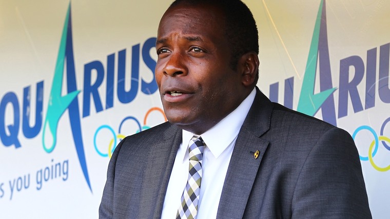 Rigters bezorgt Menzo glansrijk debuut als bondscoach van Suriname