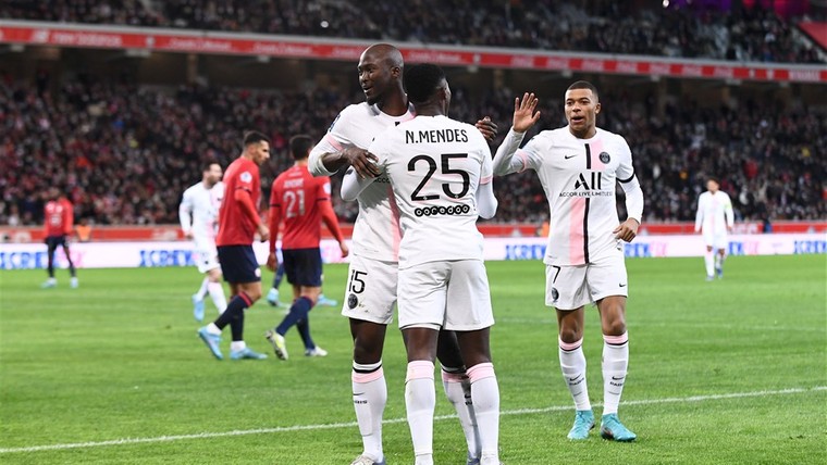 Dominant PSG veegt na goal Botman de vloer aan met kampioen Lille