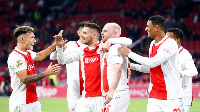 Profiteer van de speciale acties voor de kraker tussen Ajax en Vitesse