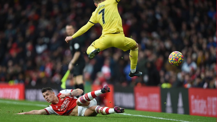Opmerkelijk moment bij Arsenal: Xhaka weigert de aanvoerdersband