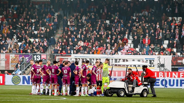 Facetimen met Beugelsdijk: 'Ik zei dat we van Ajax hadden gewonnen'