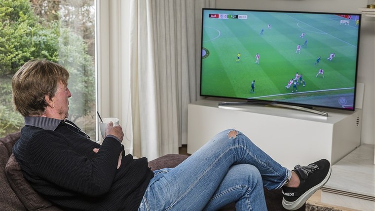 Ajax - Feyenoord kijken bij Aad de Mos: 'Heeft het niet, hoor, die Antony'